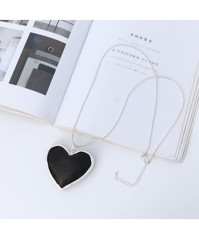 Heartfelt Glam: 80cm Sweater Chain with Oversized Heart Pendant - Casual Chic & Versatile Statement Piece! FashionFrenzy Hear...